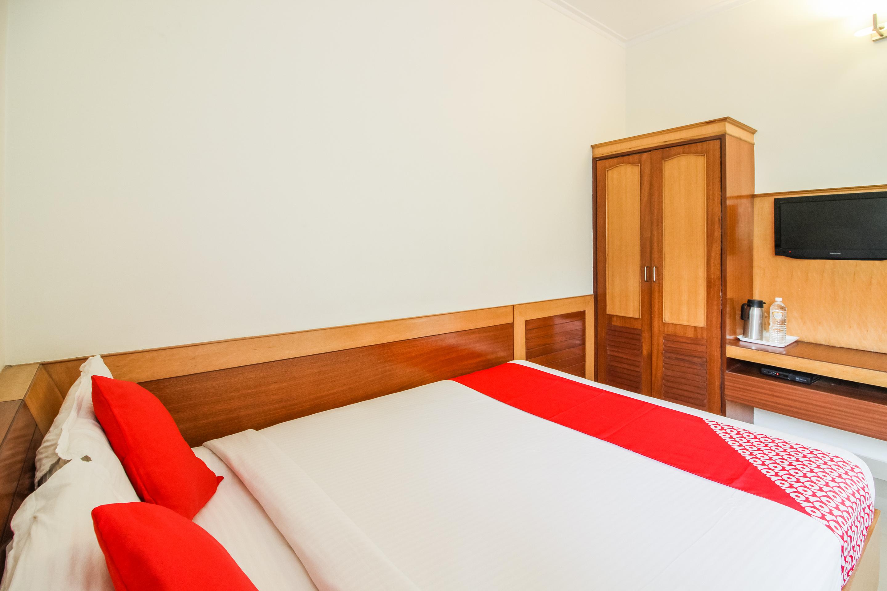 Hotel White Parrot 迈索尔 外观 照片