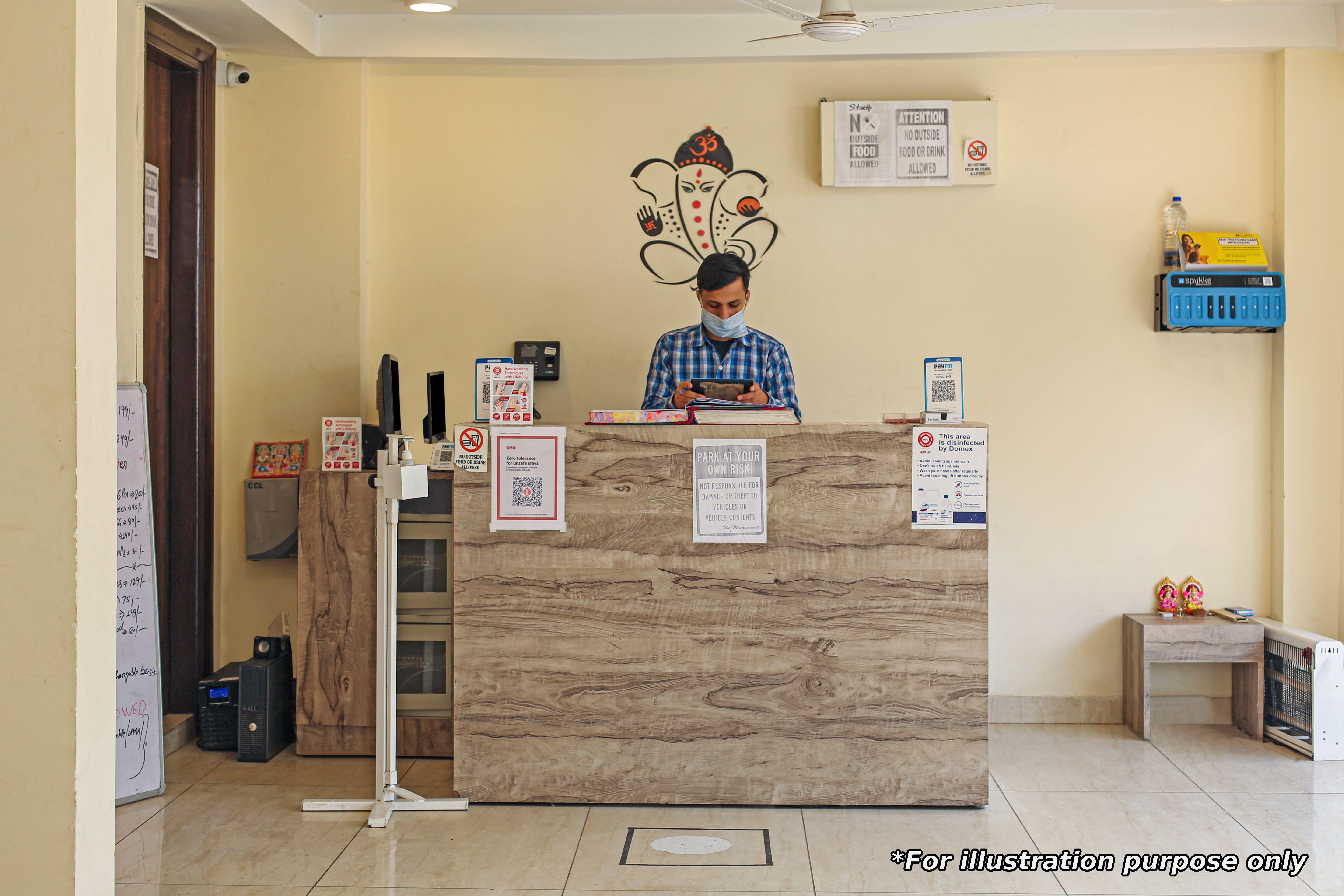 Hotel White Parrot 迈索尔 外观 照片